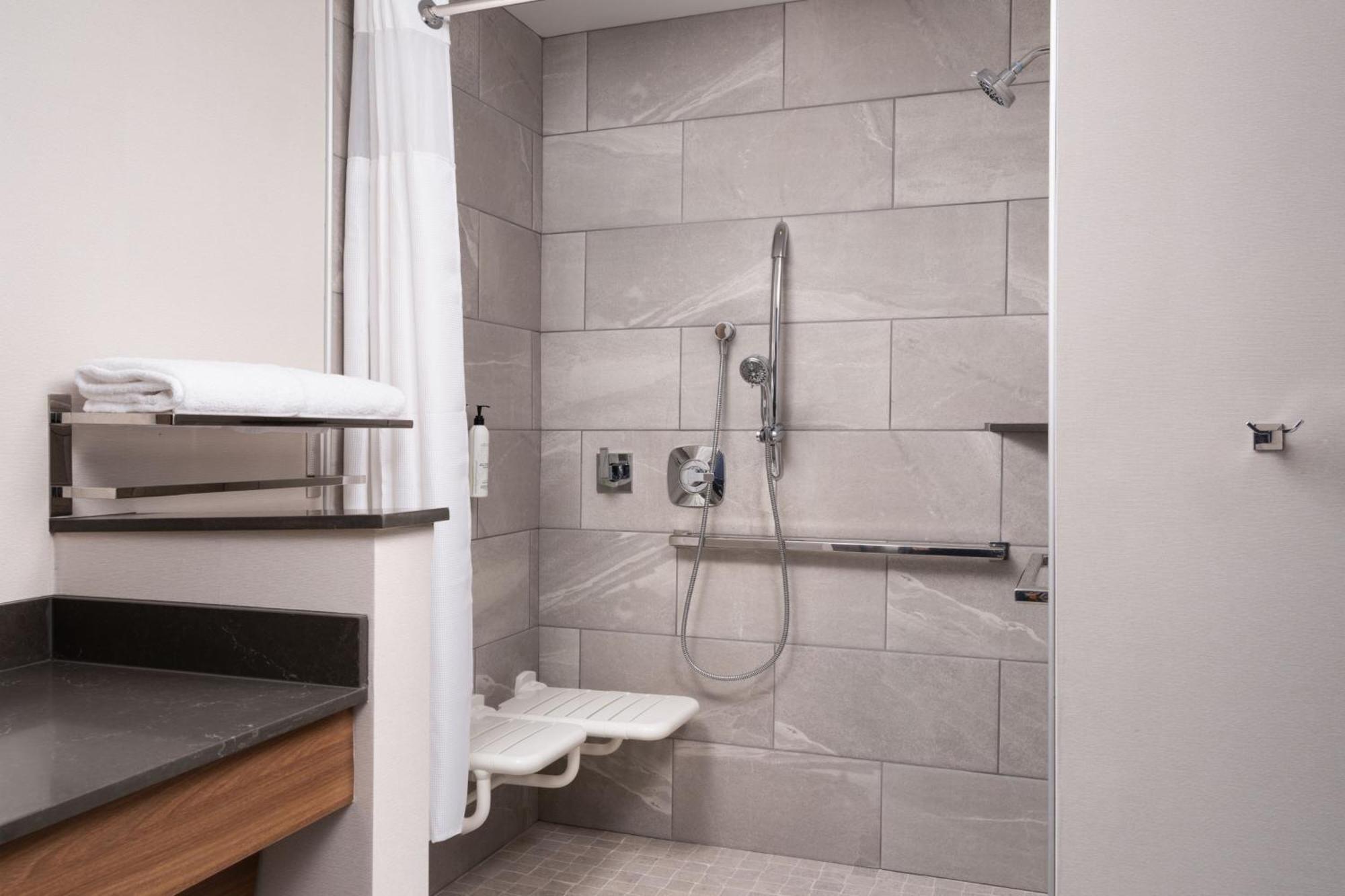 Fairfield By Marriott Inn & Suites 韦克罗斯 外观 照片